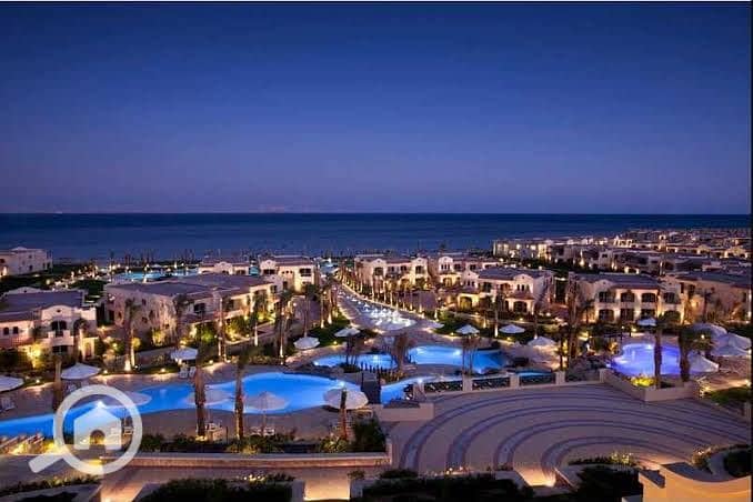 2 Minutes Walk to the Beach | Corner Townhouse 2nd Row with Sea View & Pool Front Location - Ansicht 4