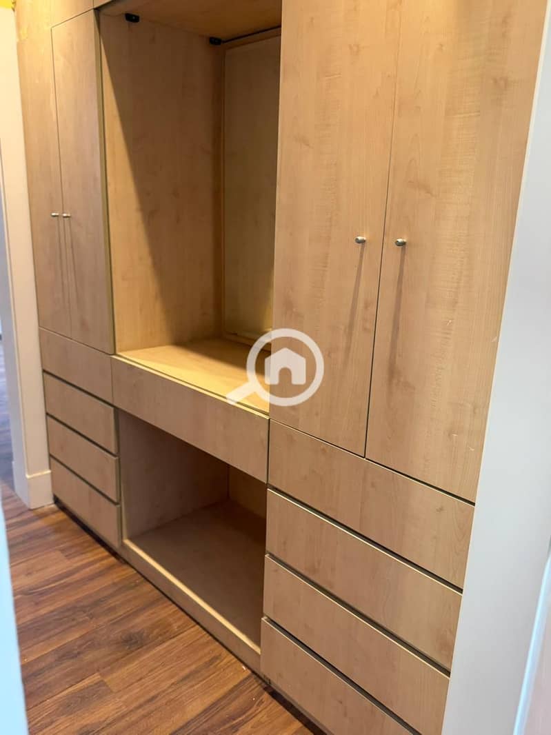 11 1000309689. jpg