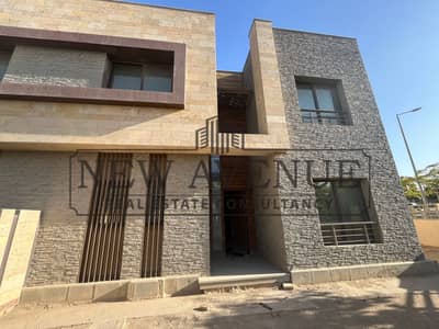 4 Bedroom Villa for Sale in New Cairo, Cairo - WhatsApp Image 2026-06-04 at 3.30. 23 PM. jpeg 4 Bedroom Villa for Sale in New Cairo, Cairo - WhatsApp Image 2026-06-04 at 3.30. 23 PM. jpeg