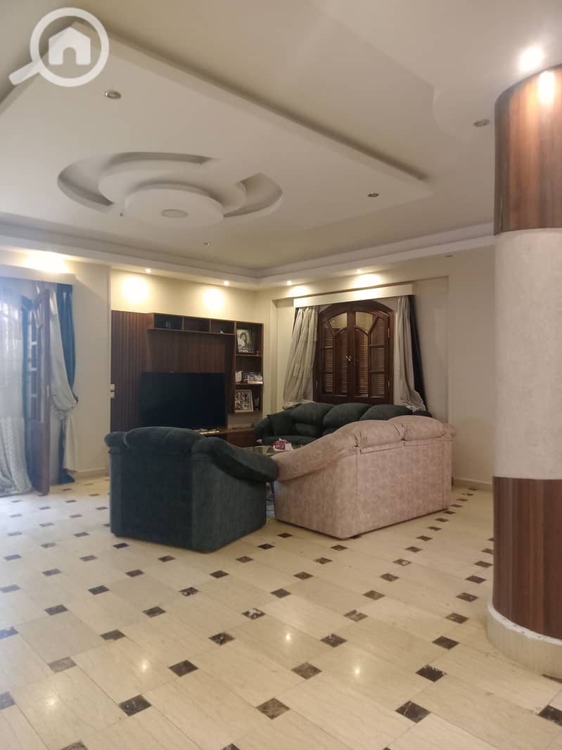 A complete villa for sale in West Sumeid, 6th of October, super lux, close to the 26th of July axis and the Al-Wahat Road. - Mehr