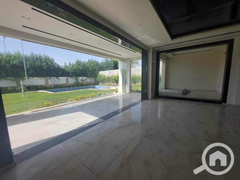 standalone villa with private pool ultra super lux in spring vally - Widok 3