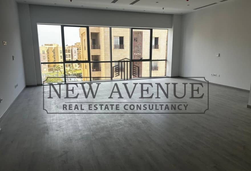 Fully finished Administrative Office for rent in a High-Demand Location akoya new cairo - Widok 2