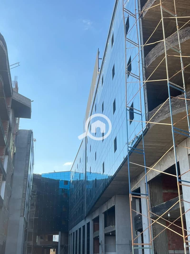 Prime office Ready To Move for sale with installments next to Arkan Mall Sheikh Zayed - Więcej