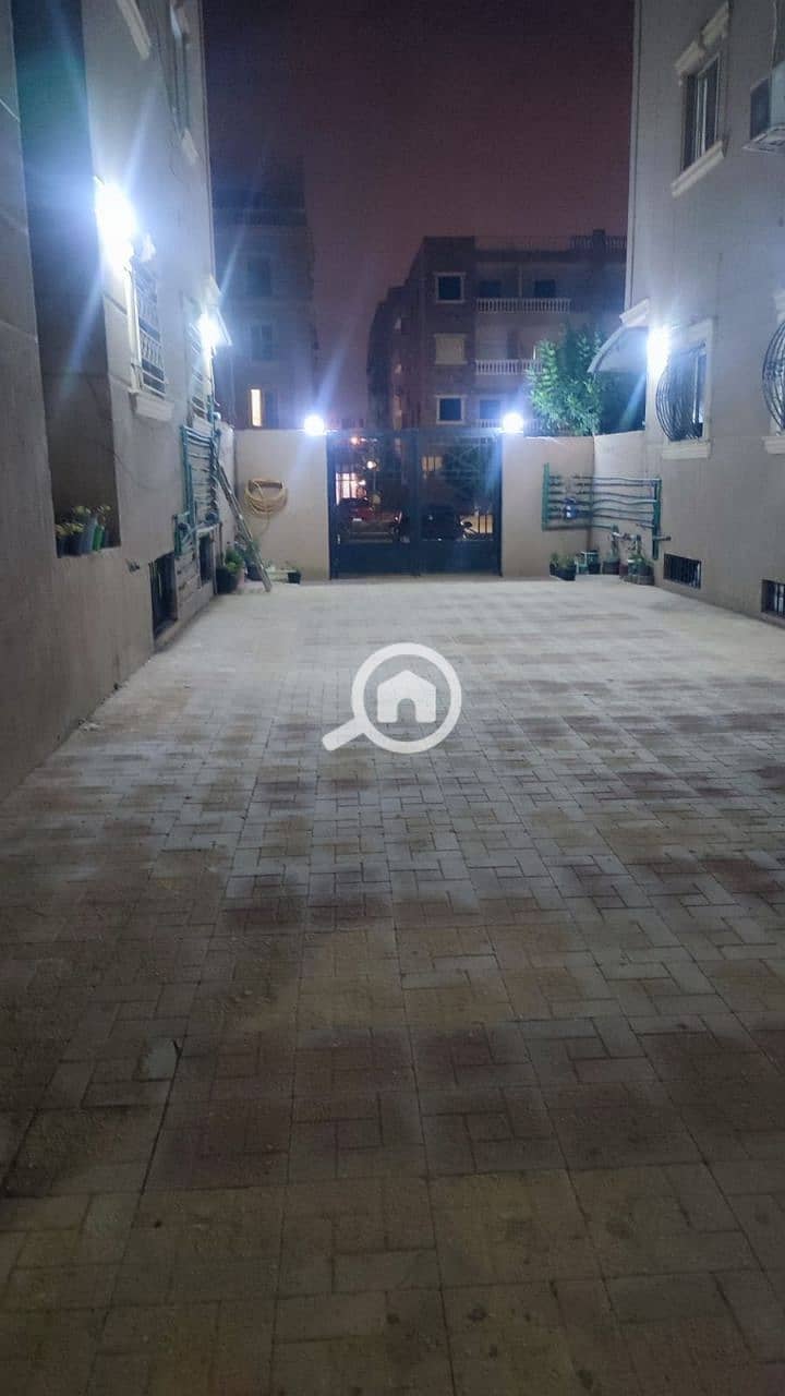 Apartment for sale in Al-Shorouk City, Fourth District, third repeated floor, ultra super lux finished at a bargain price. – pohled 5