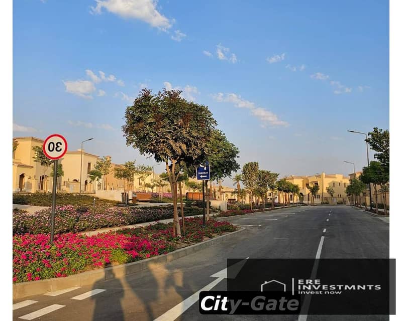 8 City_Gate_128. jpg
