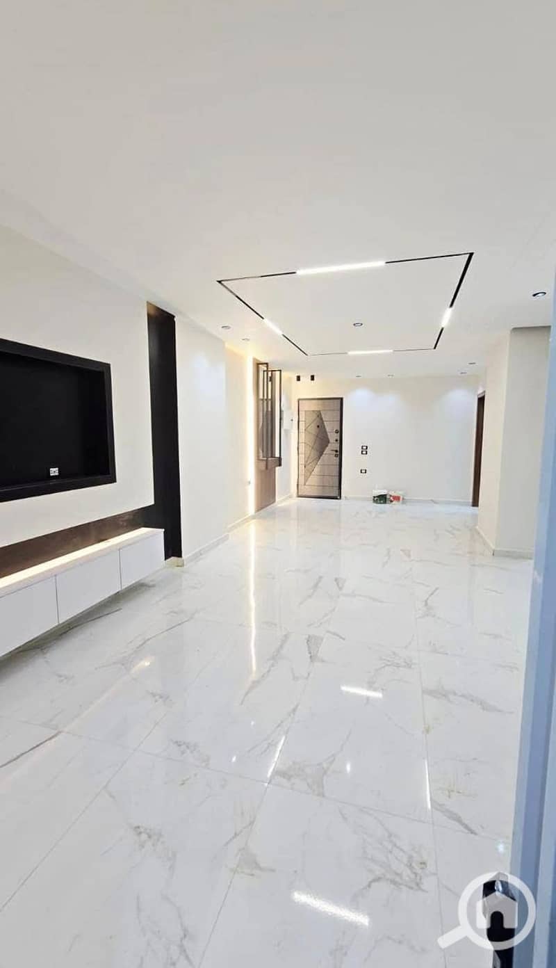 Special apartment for sale with down payment 227,000 EGP in Compound Chapters New Capital - Więcej