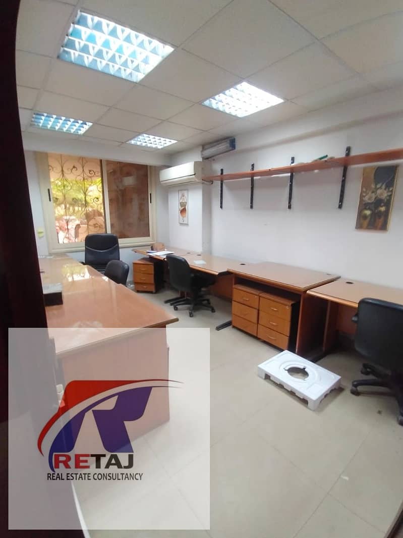 For Rent: Fully Furnished Ground Floor Administrative Office with Private Entrance, 250 sq m Net Area, Final Administrative License, Fully Furnished a – pohled 3