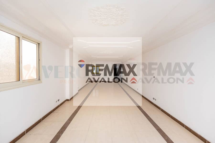 Apartment for sale with an open view, fully equipped, 264 m in Glem (Sh Rasmi Basha) - Aanzicht 4