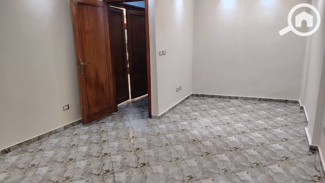 Office space for rent 170m in Loran, steps from the sea - Widok 4