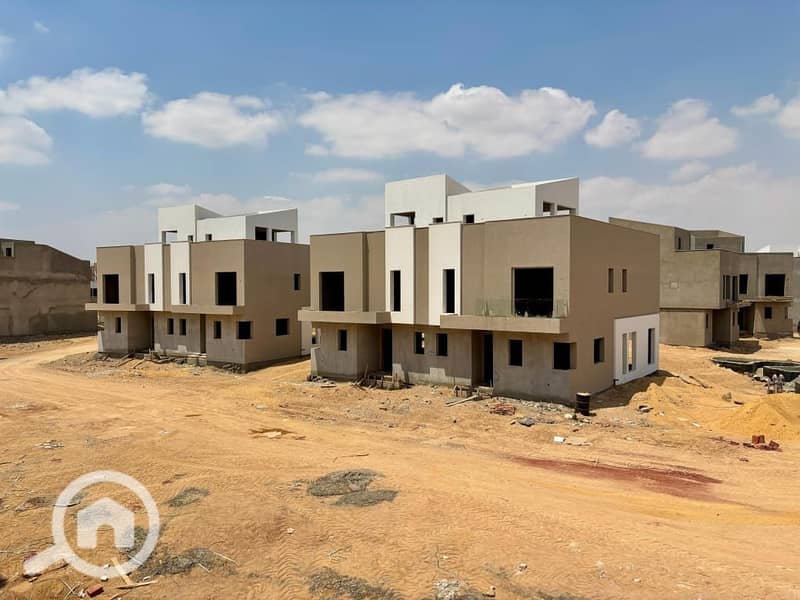Townhouse for Sale 275 sqm Immediate Delivery with 30% Discount for a Limited Time in Rosail Compound Mostakbal City - Prikaz 3