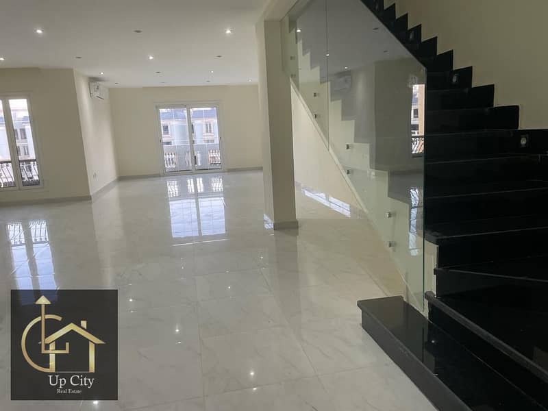 i villa roof for rent in MV Hyde park - Widok 5