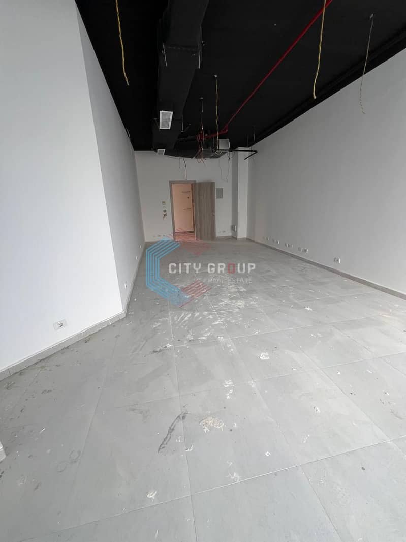 Office for rent in a prime location on North 90th Street, Fifth Settlement, 49 square meters - Więcej