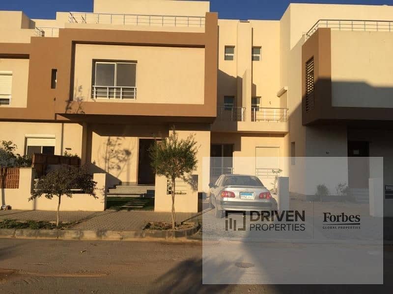 Under Market Price Ultra Super Lux Townhouse for Sale In Grand Heights Compound Northern Expansions 6th of October - Ansicht 2