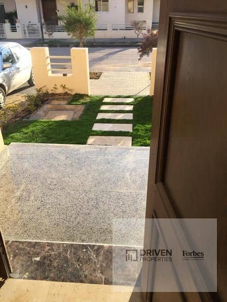 Under Market Price Ultra Super Lux Townhouse for Sale In Grand Heights Compound Northern Expansions 6th of October - Ansicht 5