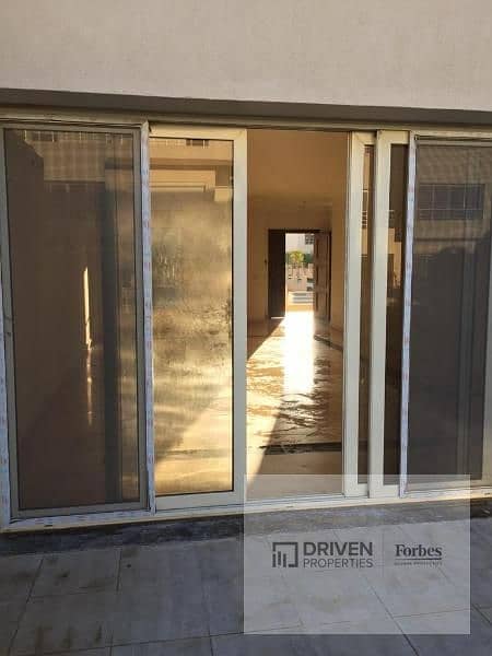 Under Market Price Ultra Super Lux Townhouse for Sale In Grand Heights Compound Northern Expansions 6th of October - Mehr