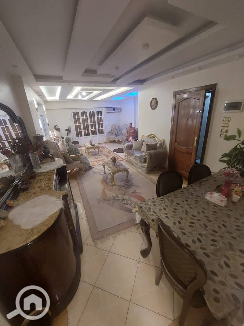Apartment for sale, 3 rooms and a living room in three sections, 2 bathrooms and a kitchen, third floor on 15 Street with a sea view. – pohled 6