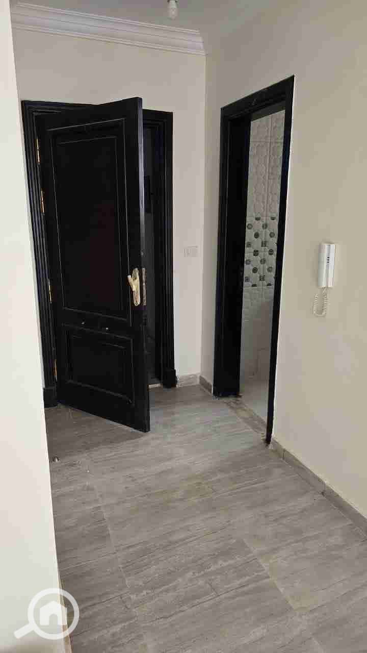Apartment for sale in Janna Misr Compound, New Cairo, at the end of American University Street, close to the Southern 90 and next to Lifestate Compound. - Widok 4
