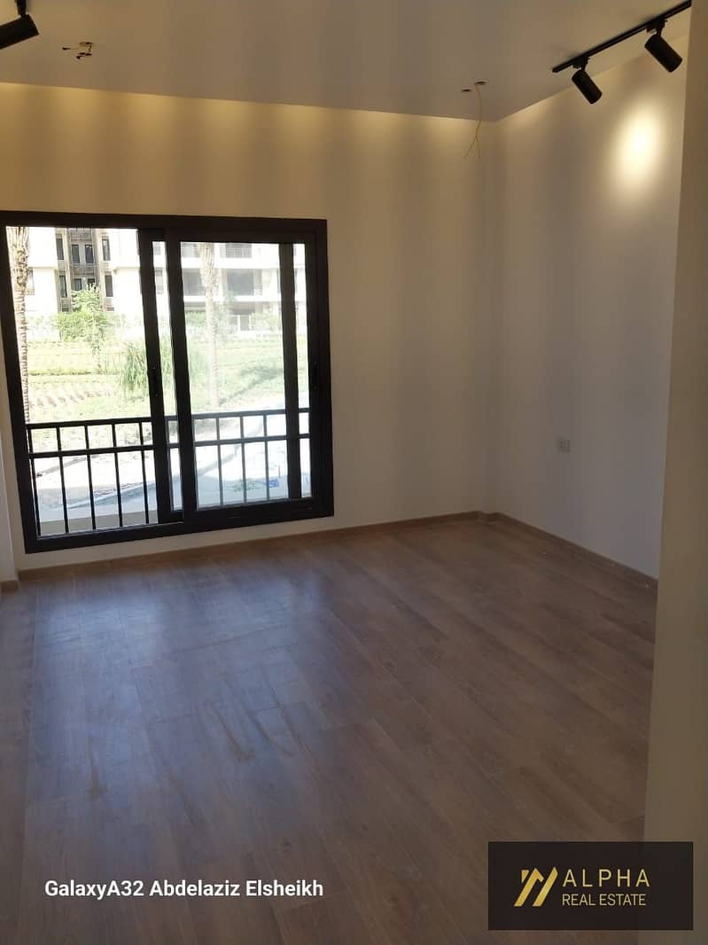 Apartment for rent in Al Marasem New Cairo Fifth Settlement near AUC Golden Square prime location luxury living kitchen and ACs - Widok 6