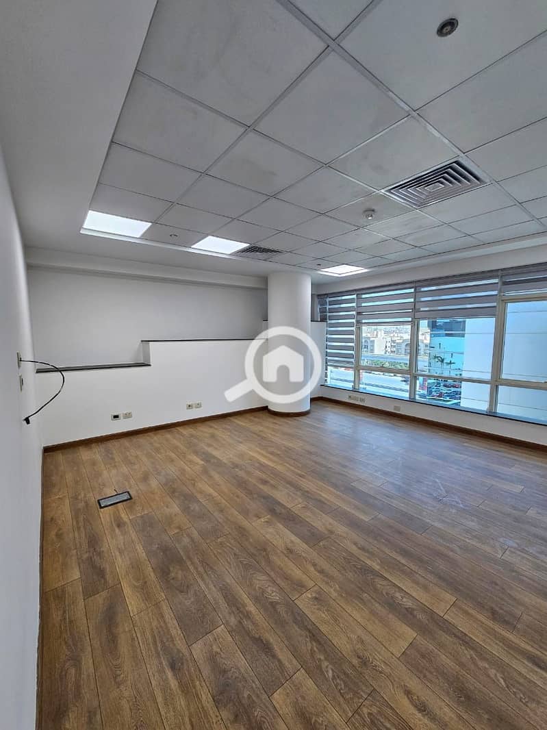 Unique 220m administrative headquarters for rent in the strongest location on Al-Teseen Street South, Fifth Settlement - Ansicht 2