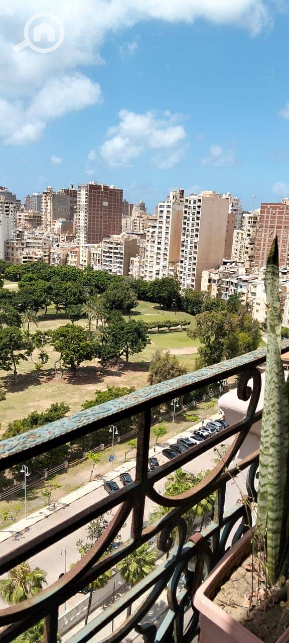 For those seeking elegance and luxury - new rental - a 375 square meter (administrative) apartment in a unique and rare location on Al-Horreya Road - in Sporting. - Ansicht 2