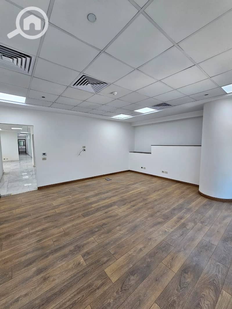 Unique 220m administrative headquarters for rent in the strongest location on Al-Teseen Street South, Fifth Settlement - Ansicht 4