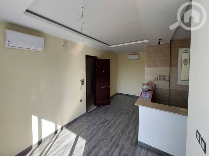 8 ca2759b2-ff1d-4a3d-9e14-9553d754e30f. jpg