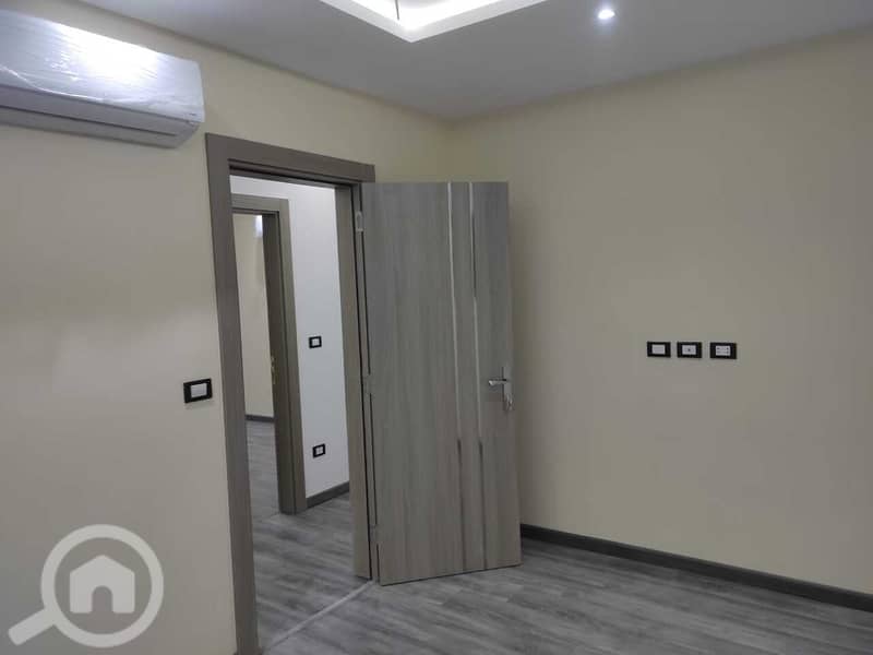 14 832d78c4-d319-4f3c-b221-d82aedbf2473. jpg