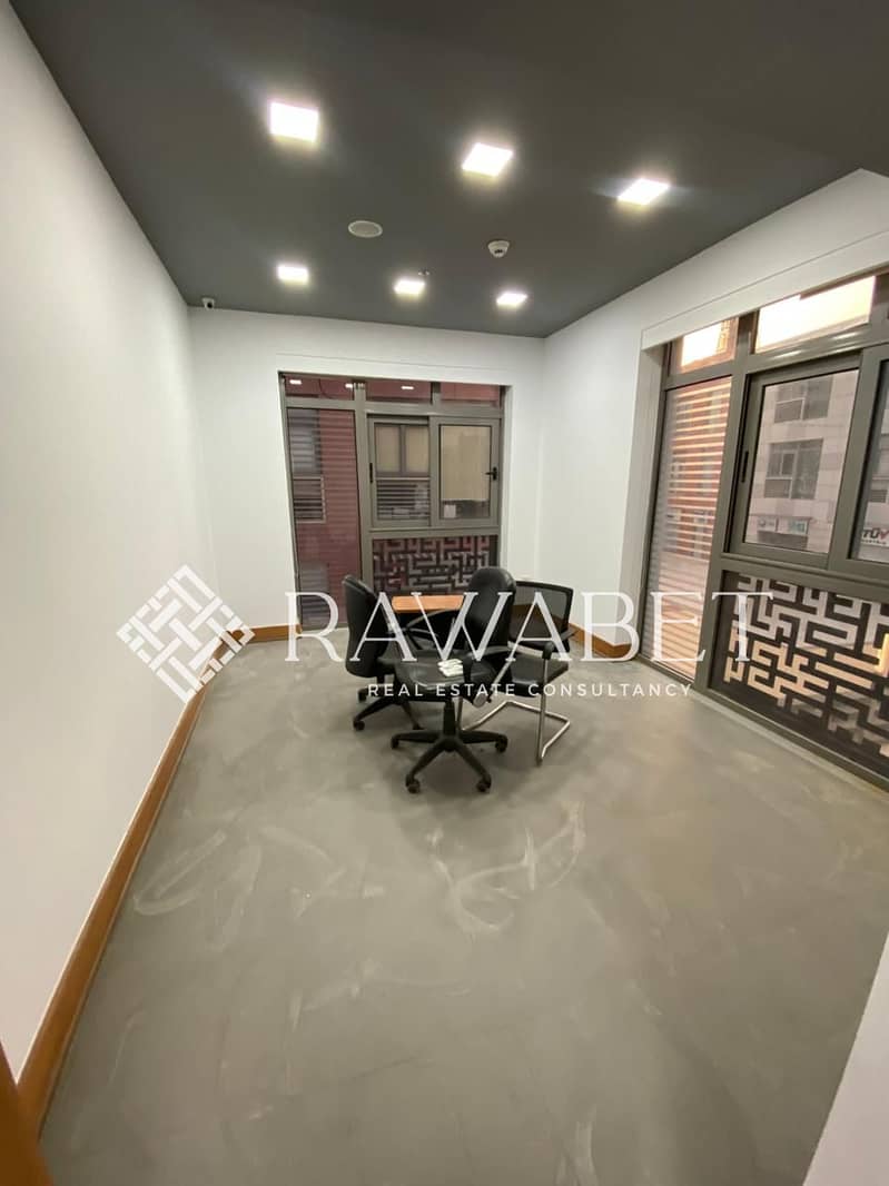 Furnished Office for Rent – 125 sqm at The Courtyard Mall, Sheikh Zayed A fully furnished and fully finished office with air conditioning - Ansicht 3