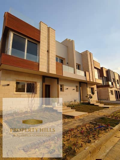 3 Bedroom Townhouse for Sale in New Cairo, Cairo - azzar1. jpg 3 Bedroom Townhouse for Sale in New Cairo, Cairo - azzar1. jpg