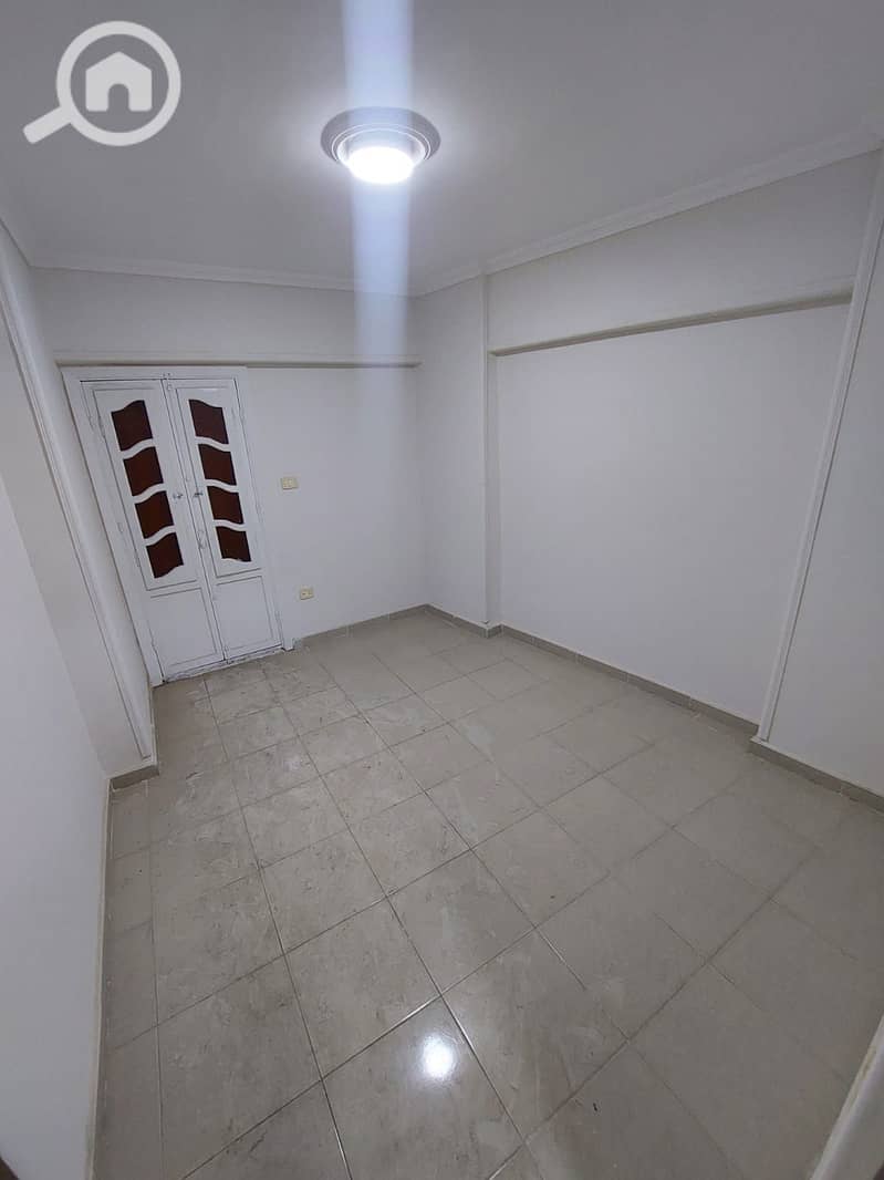Apartment for sale, 3 rooms and a large reception area, bathroom on Al-Fakhrani Street. - Widok 4