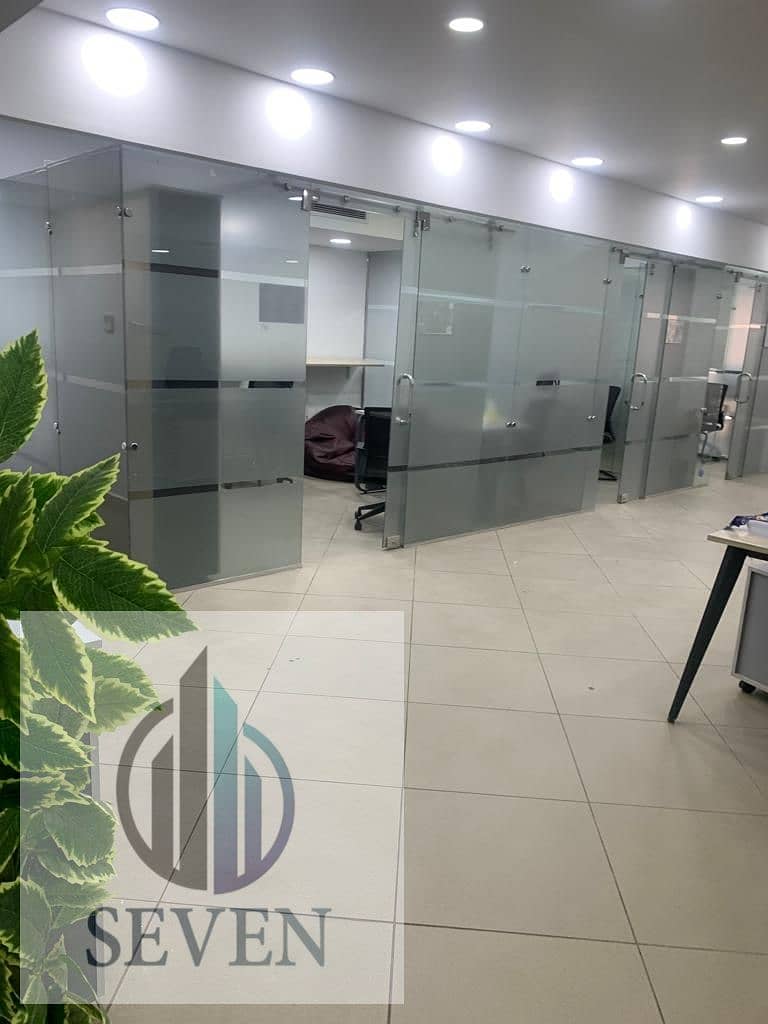 Administrative office for rent, 500 sqm, licensed, fully furnished, Bavaria Town Prime Towers, prime location for major companies, Maadi Ring Road. - Widok 3