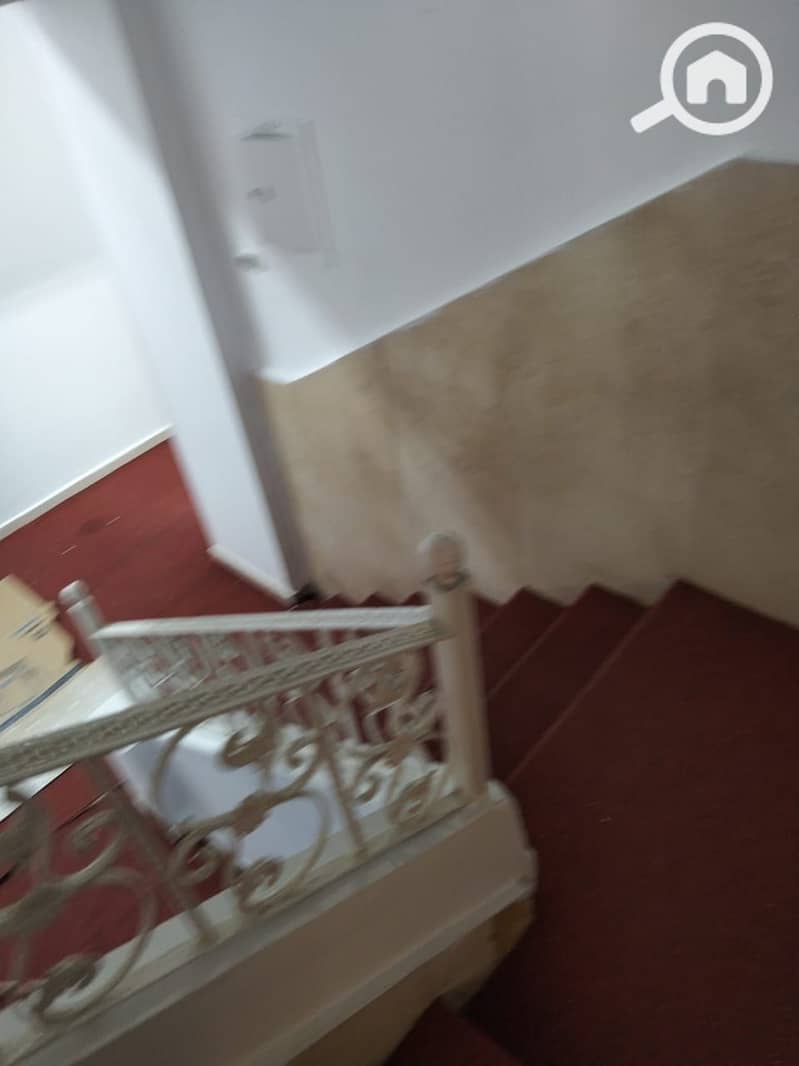 Exclusive duplex for companies with a private entrance, located near the first district on street 90 and public transport. – pohled 6