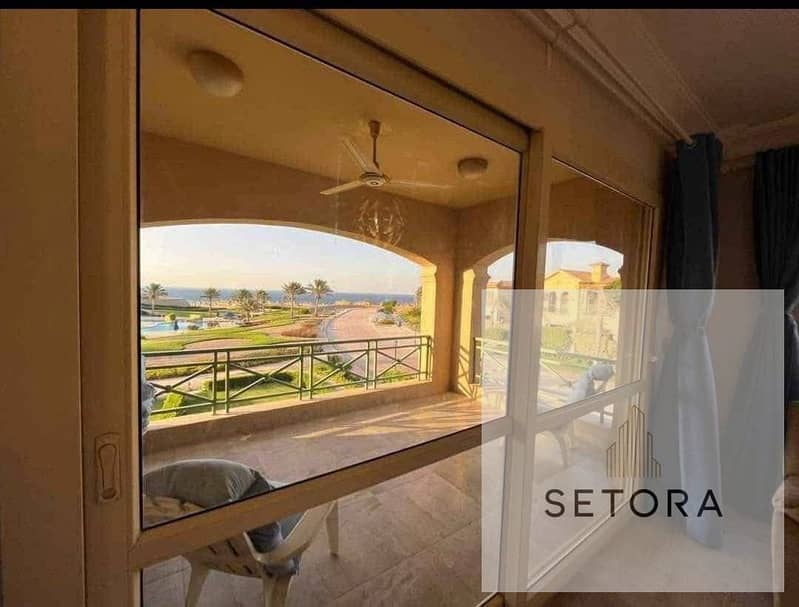 With a sea view and steps from the beach, a fully finished, ultra-luxurious chalet is for sale in La Vista 6, Ain Sokhna. Located minutes from Porto S - Widok 3
