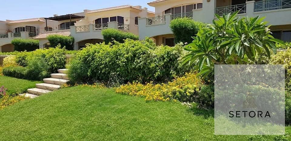 With a sea view and steps from the beach, a fully finished, ultra-luxurious chalet is for sale in La Vista 6, Ain Sokhna. Located minutes from Porto S - Widok 6
