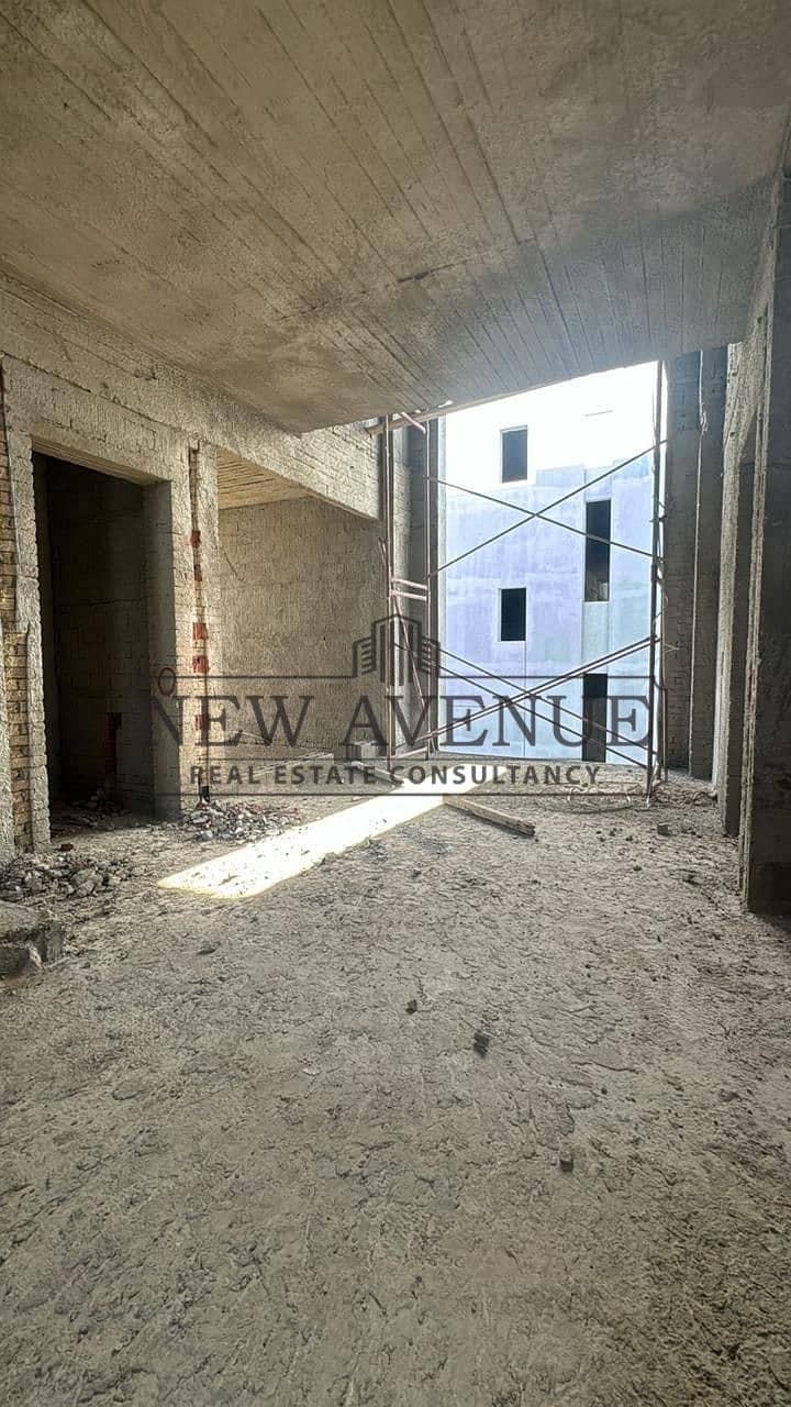 Standalone Villa with Basement in Waterway Villas Ready to move with Installments Core and shell by Water Way Development - Vista 4