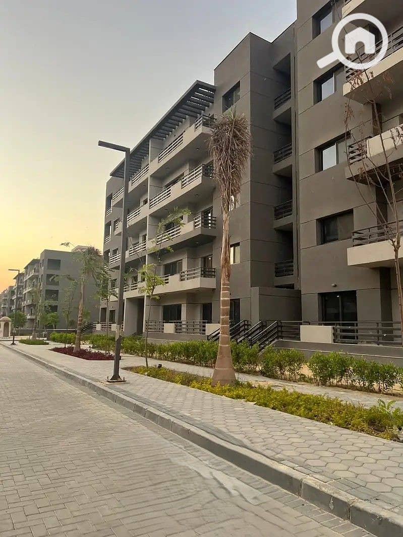 Duplex for sale, ready for immediate occupancy, fully finished , in Sheraton City, next to Hajooga and close to Suez Road, Nasr Road, and Sun City Ma - Ansicht 2