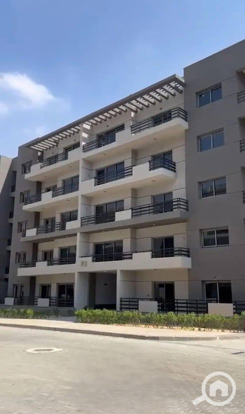 Duplex for sale, ready for immediate occupancy, fully finished , in Sheraton City, next to Hajooga and close to Suez Road, Nasr Road, and Sun City Ma - Ansicht 5