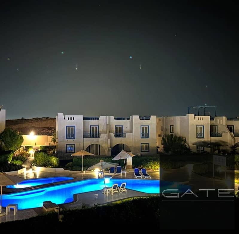 18 penthouse greek 4. jpeg