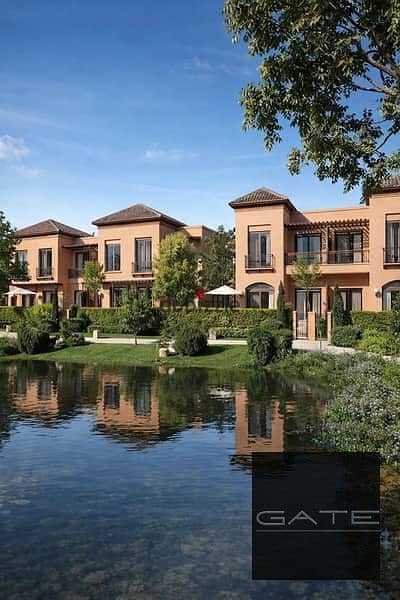 Ready to move - Luxury Standalone Villa for Sale in Royal City Compound – Sheikh Zayed Exceptional prime location on a main road inside the compound - Widok 6