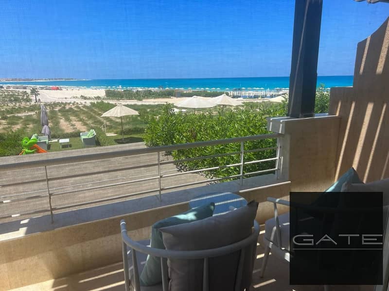 Luxury twin house, first row on the sea, for sale in Telal Al Sahel, with an area of 180 meters, ultra super lux finishing, and immediate handover - Ansicht 4