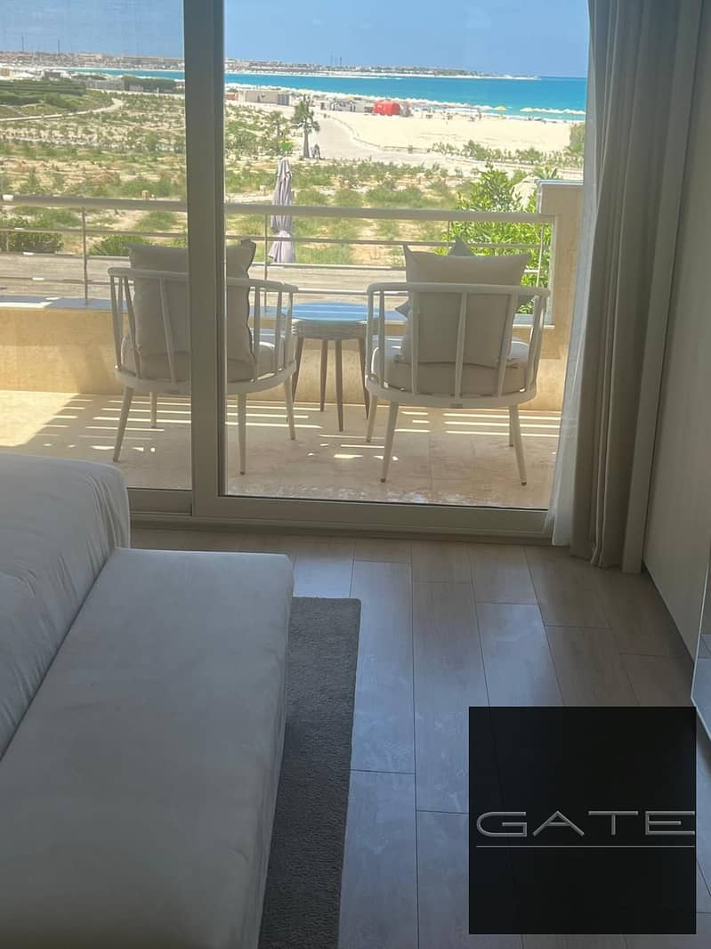 Luxury twin house, first row on the sea, for sale in Telal Al Sahel, with an area of 180 meters, ultra super lux finishing, and immediate handover - Ansicht 5