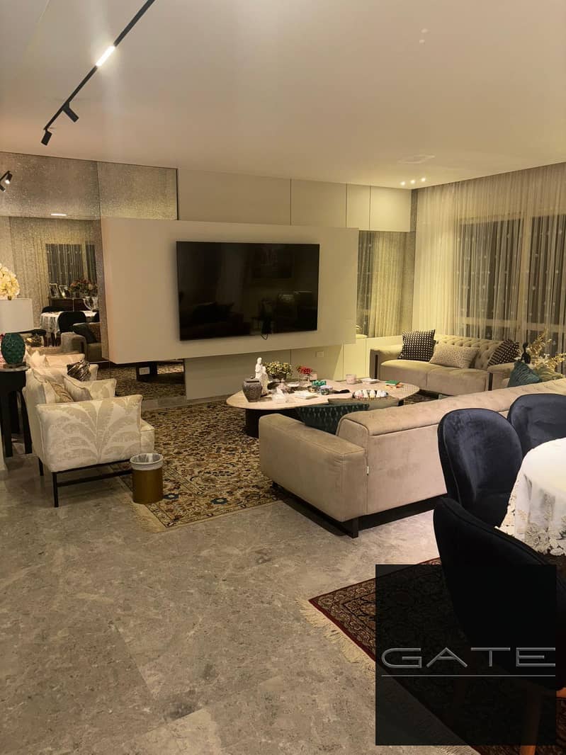 Resale – Hot Deal | Lowest Price Townhouse | Ultra Super Lux Finished | Prime View & Location – pohled 5