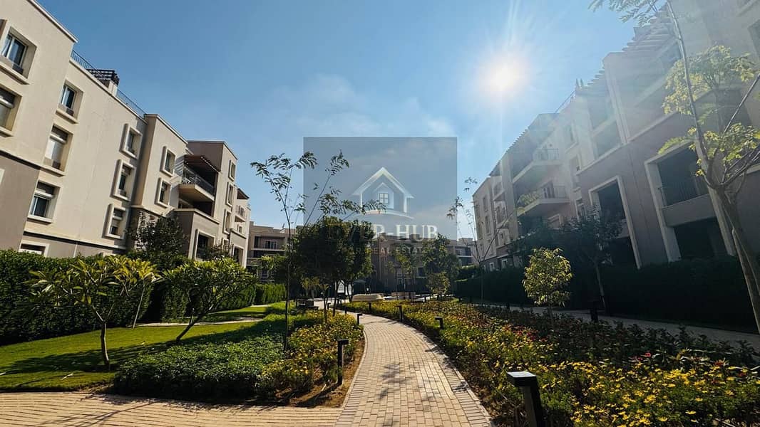 Penthouse in October plaza Sodic Very Prime location with two water features views ( right & left ) from the roof & balcony - Aanzicht 5