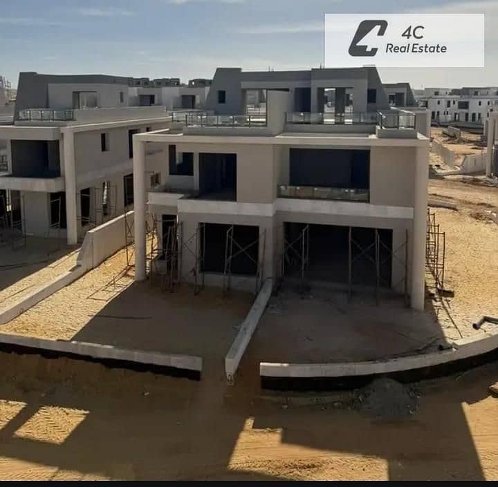Twin house villa 274m for sale with the lowest down payment and installments prime location Lake View in Compound Bloomfields Mostakbal City – další