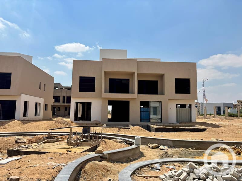 Corner townhouse for sale at the price of an apartment 278 sqm with immediate delivery and a 151 sqm private garden in Rosail Compound, Mostakbal City - Ansicht 5