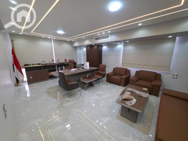 Outstanding administrative headquarters of 230m fully furnished and equipped with central air conditioning for rent on the Maadi Ring Road in One Katameya Al-Murshidi - Widok 6