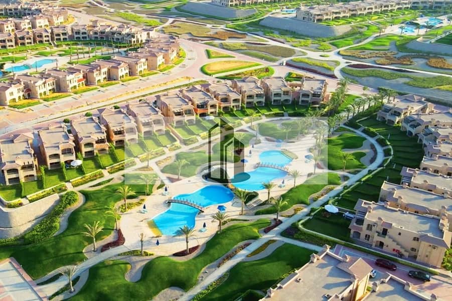 Furnished chalet for sale with sea and pool view in La Vista Gardens, Ain Sokhna, directly from the owner. - Więcej