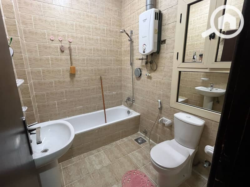 Villa for rent in Hadaeq Al Mohandeseen compound, Sheikh Zayed, with kitchen and air conditioning. - Mehr