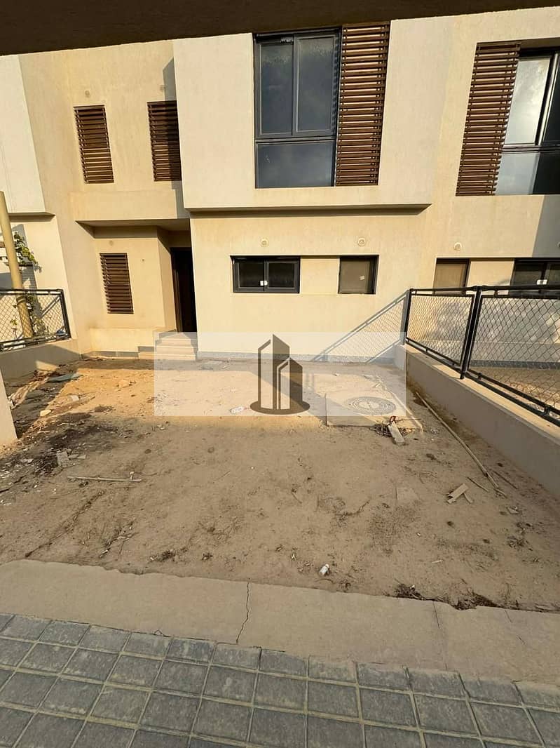 Townhouse for sale prime location great down payment in Sodic East Fifth Settlement – další