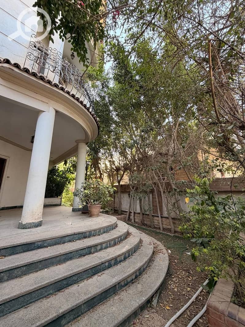 Duplex for rent in the First District, 350 meters, private entrance and private front and back gardens for privacy, close to all services. - Ansicht 2